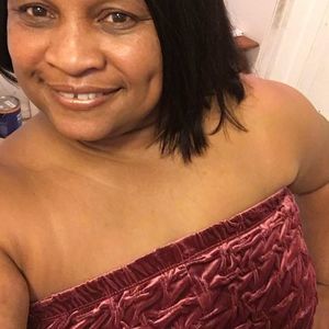 Meet your Posher, Angelia